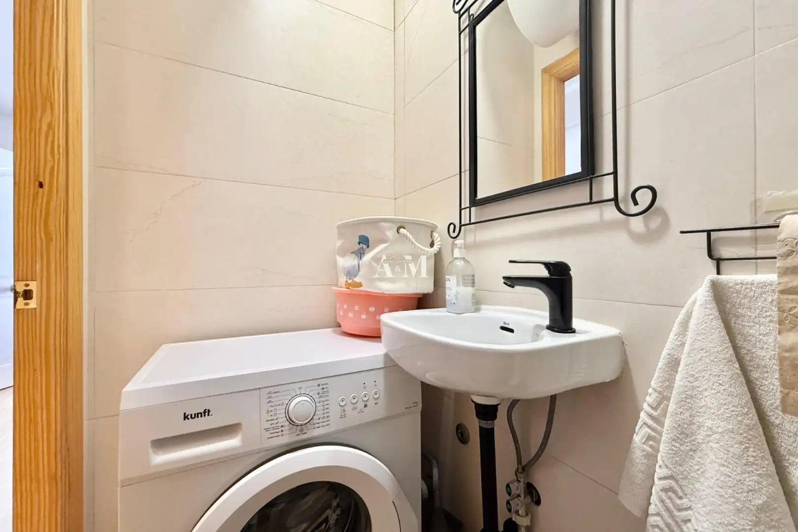 Bathroom of Detached homes for rent in Santa Pola  with Air Conditioner, Heating and Private garden