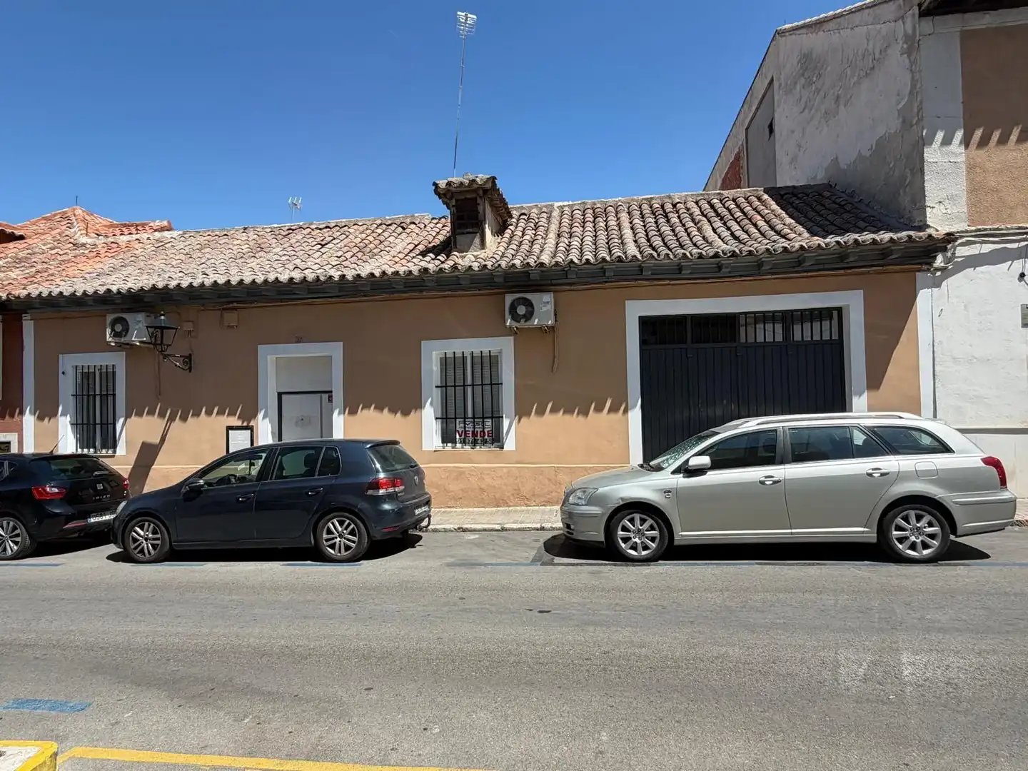 Vista exterior de Casa o xalet en venda en Aranjuez amb Aire condicionat, Calefacció i Traster