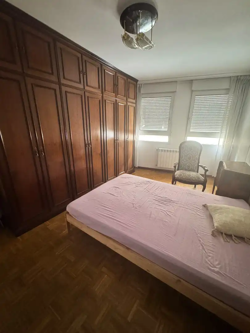 Apartment with lift to rent in Calle San Pedro y San Felices