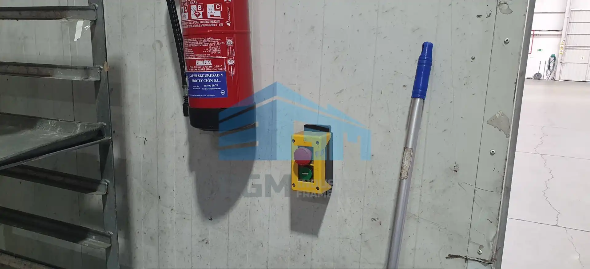 Parking of Industrial buildings for sale in Ames  with Heating and Alarm