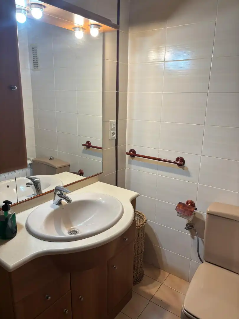 Baño de Piso en venta en Valencia con Aire acondicionado, Trastero y Amueblado