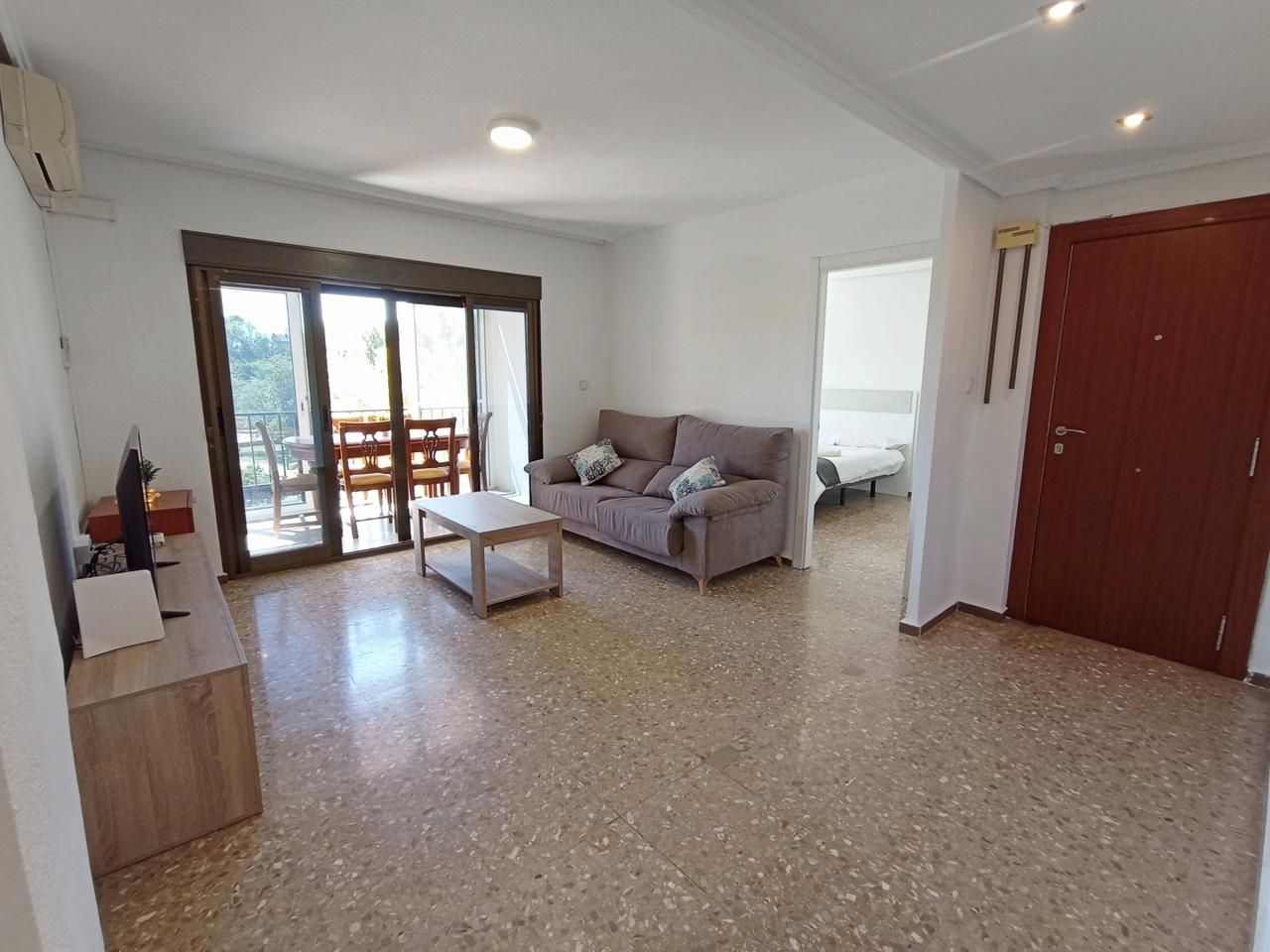 Piso de alquiler en Carrer dels Sants Just i Pastor, L'Illa Perduda