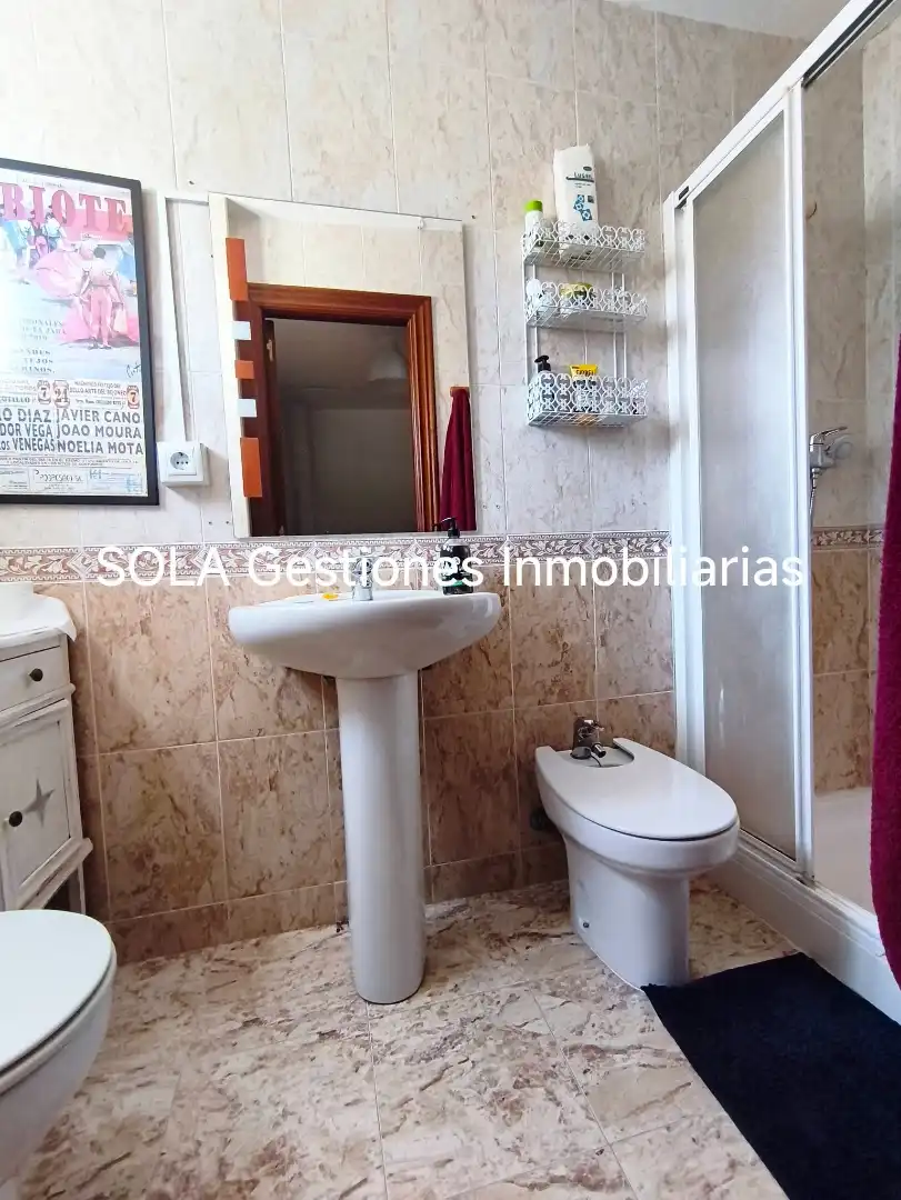 Bathroom of Houses for sale in Torreperogil  with Terrace, Storage room and Furnished