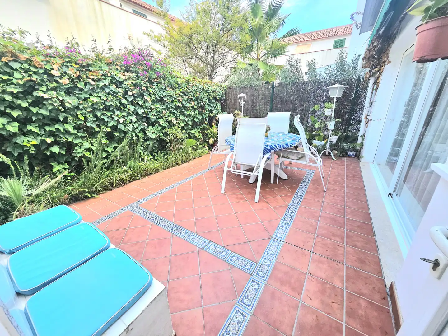 Casa aparellada amb terrassa en venda a Carrer del Pensament, imagen 12
