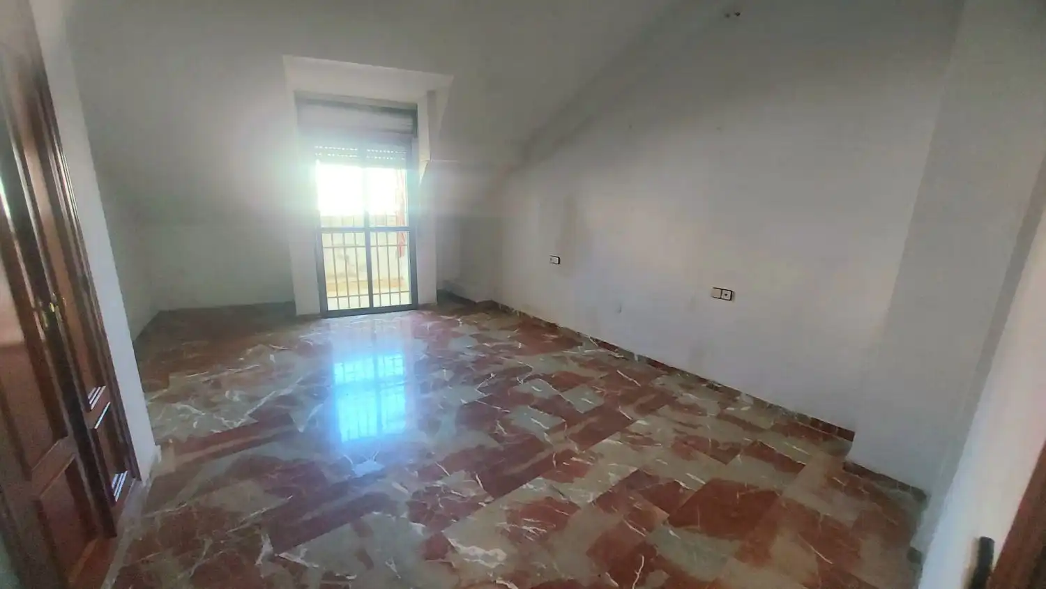 Dúplex en venta en Jaén con Aire acondicionado, Trastero y Balcón
