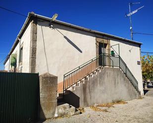 Exterior view of House or chalet for sale in Gallegos de Solmirón