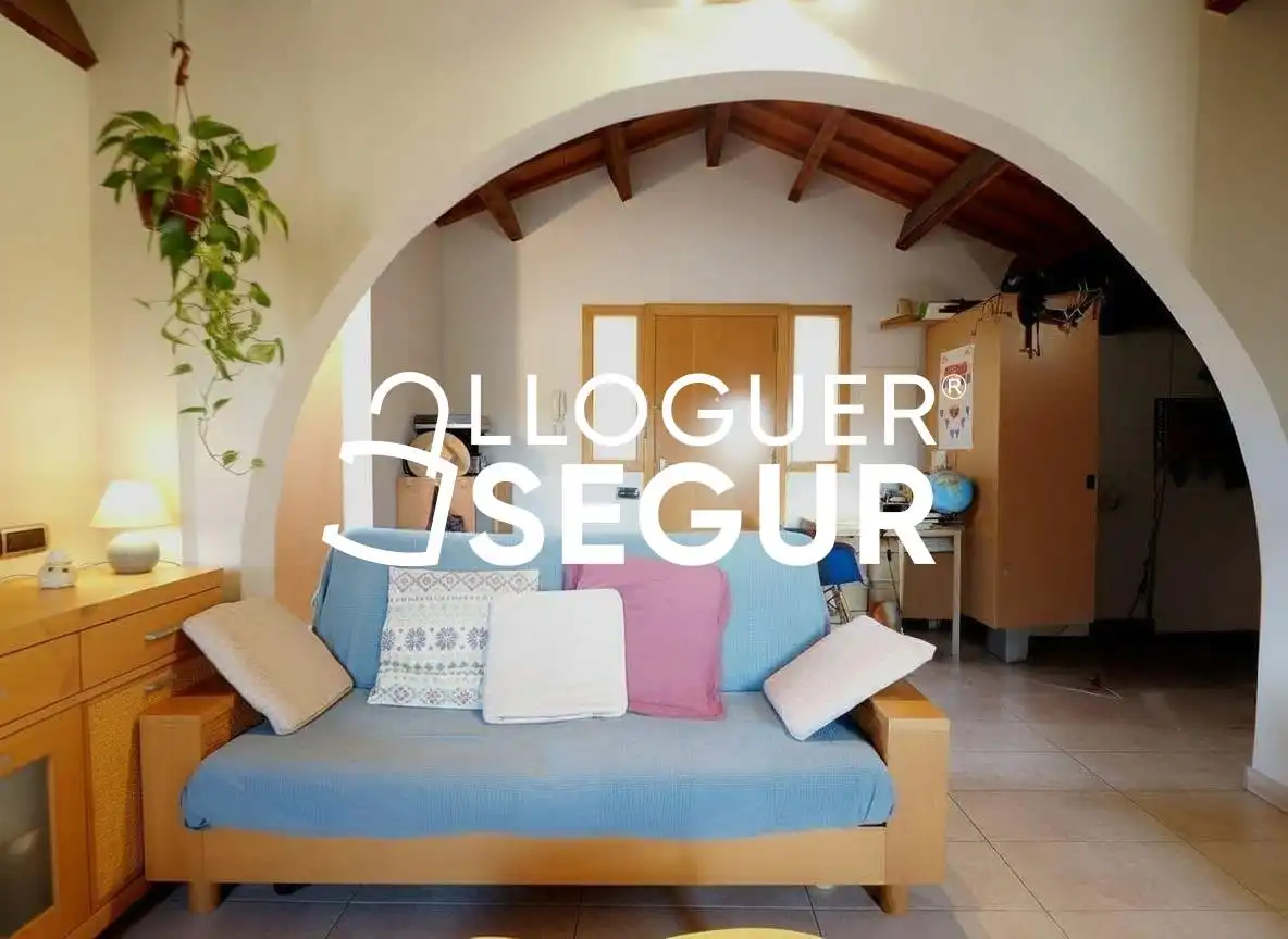 Penthouse with lift to rent in Prat