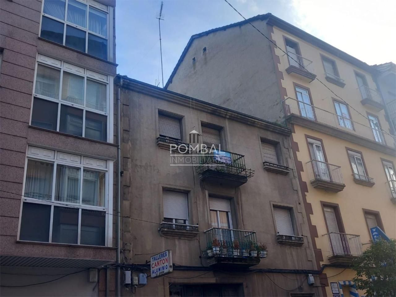 Exterior view of House or chalet for sale in Ourense Capital   with Heating, Private garden and Terrace