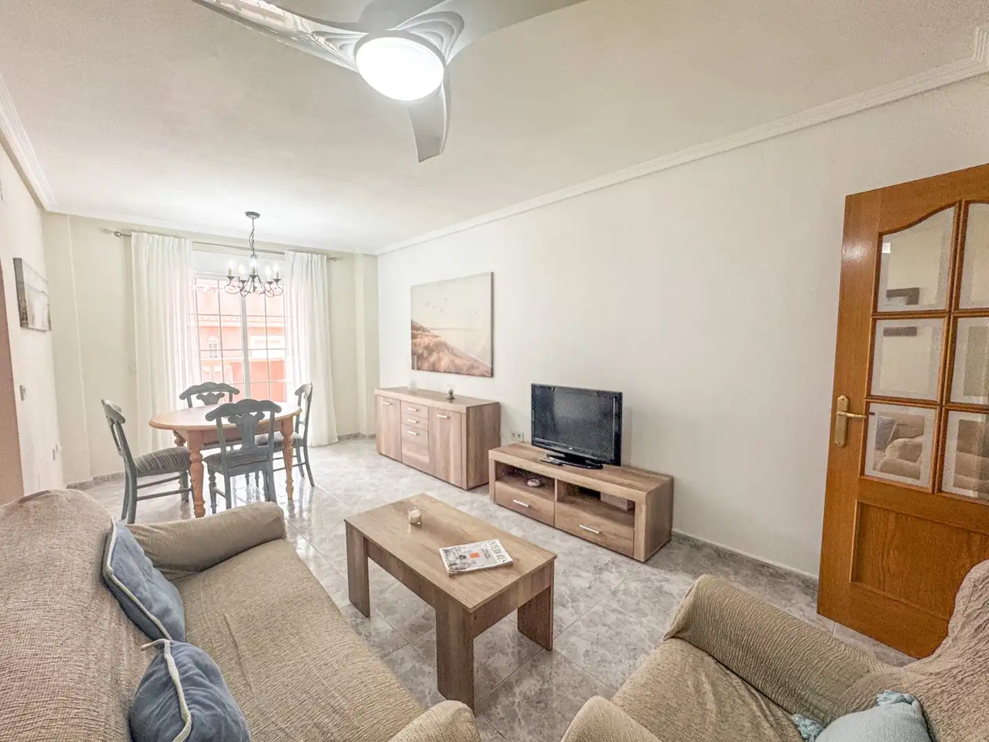 Sala de estar de Apartamento de alquiler en Santa Pola con Terraza, Piscina y Amueblado