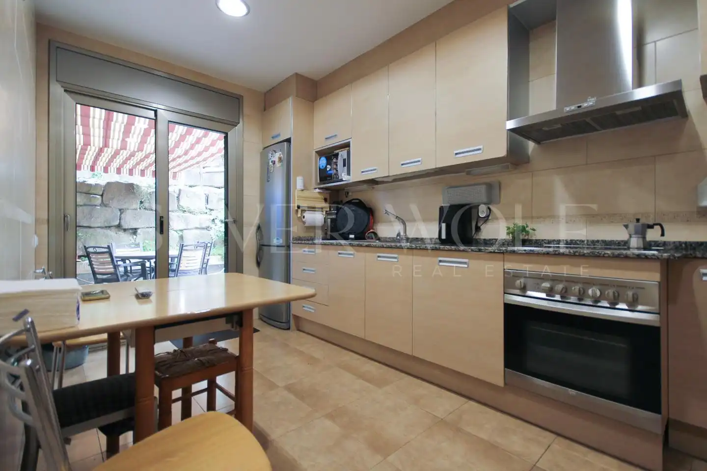 Casa pareada con piscina en venta en De Barcelona, imagen 7