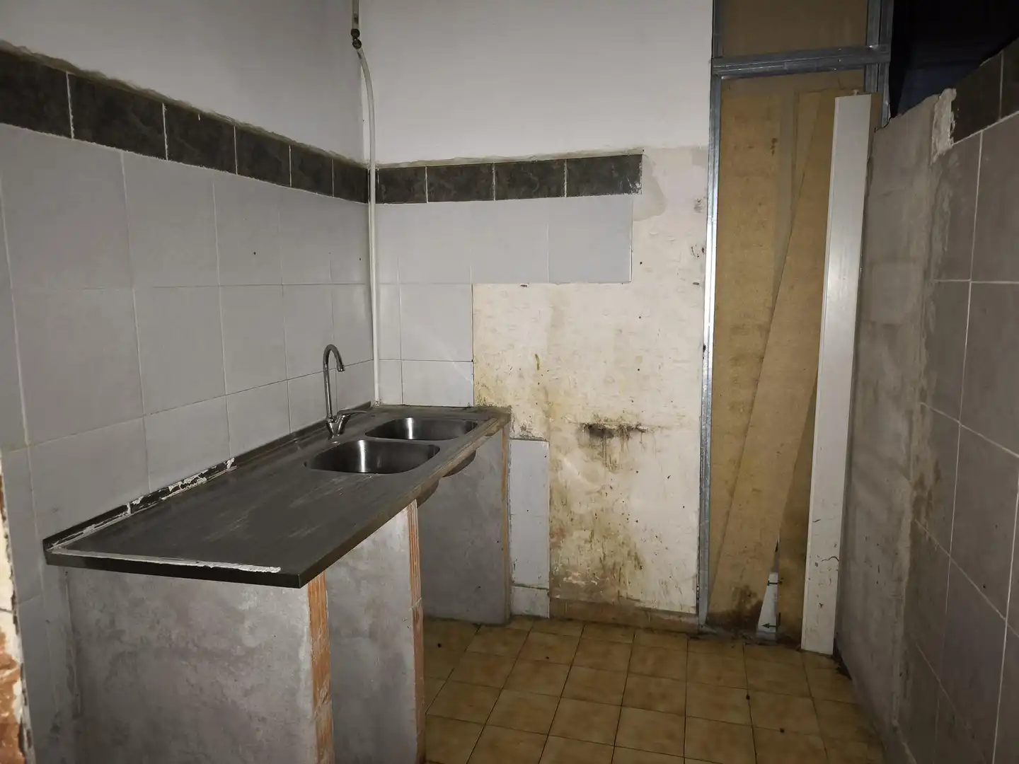 Local comercial en venda a Zona Hospital, imagen 9