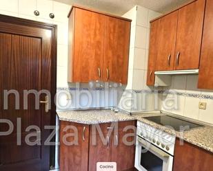 Cuina de Pis en venda en Salamanca Capital amb Calefacció, Forn i Rentadora