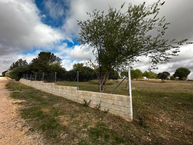 Terreno residencial en Venta en Camino del Aguacate en Villar de Cañas