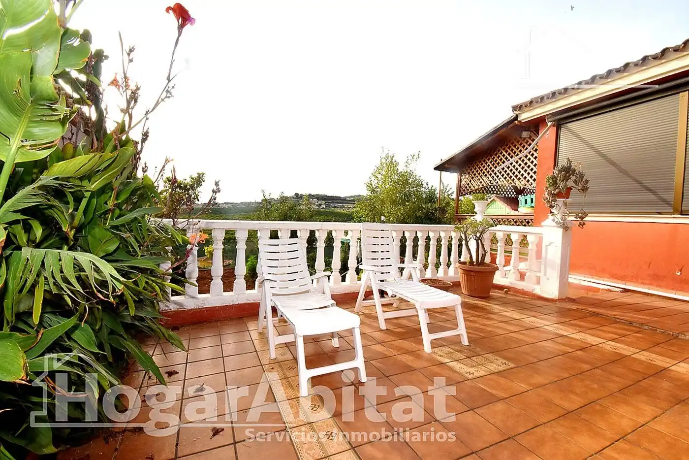 Chalet con piscina en venta en Calle Enmig, imagen 3