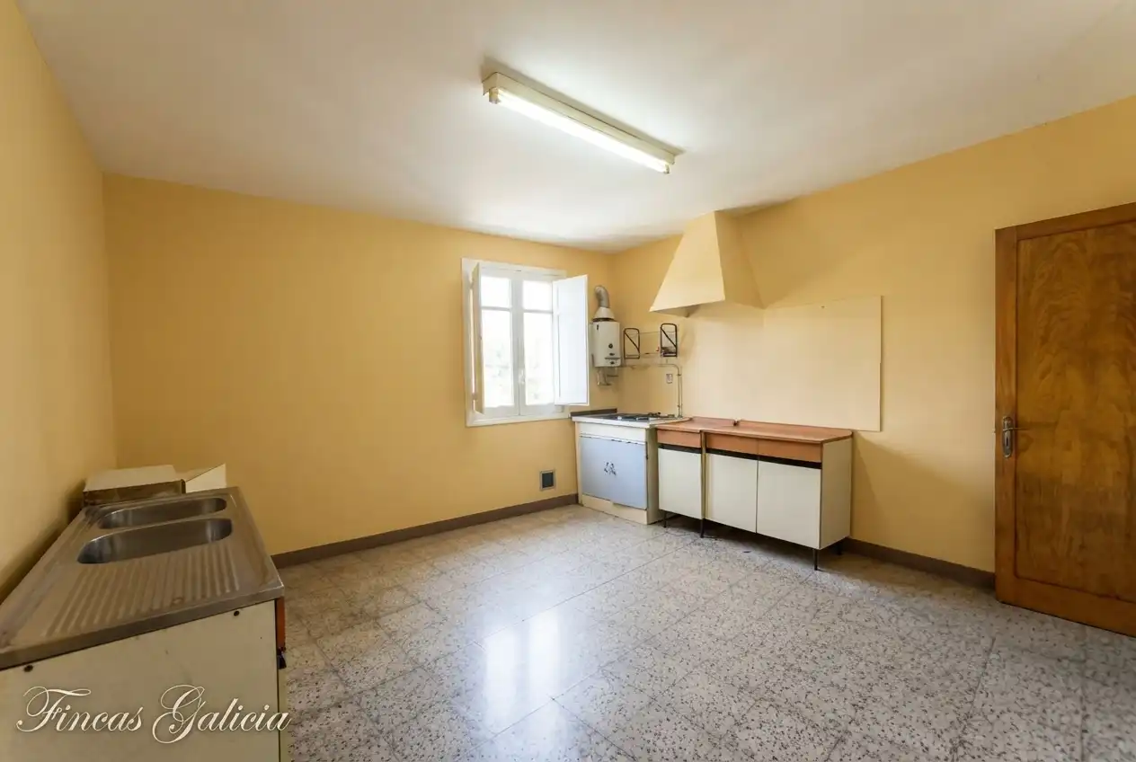 House with garden for sale in Verín, imagen 9