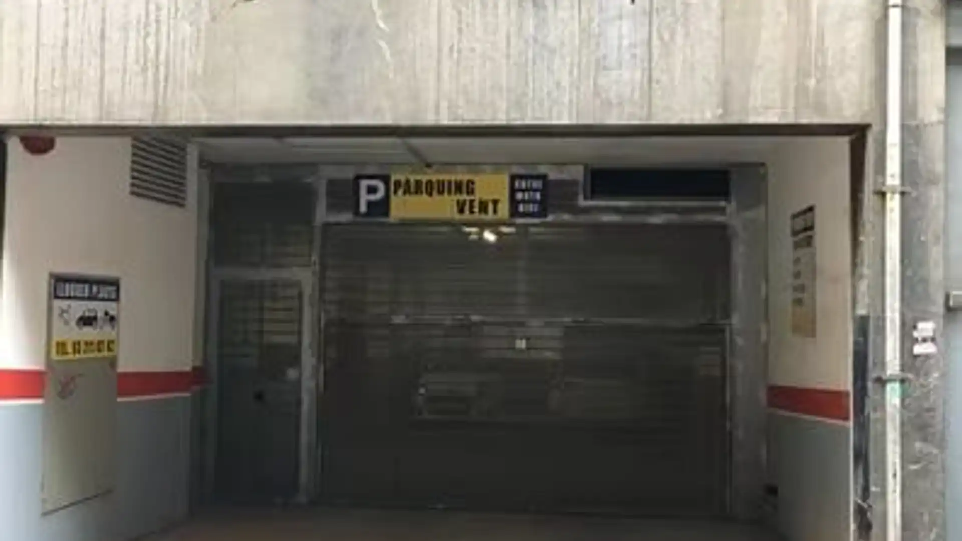 Parking de Garaje de alquiler en  Barcelona Capital con Alarma