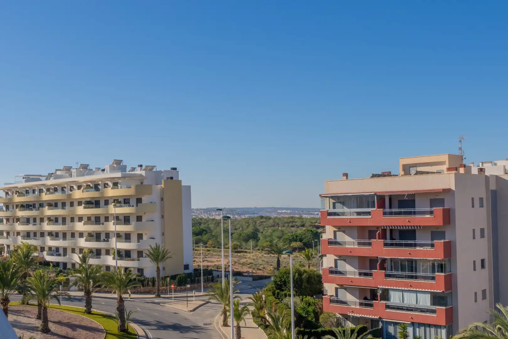 Vista exterior de Apartamento en venta en Elche / Elx con Calefacción, Terraza y Piscina