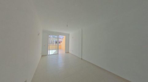 Foto 2 de Apartamento en venta en Av Rosa de Los Vientos - , Casco Urbano, Adeje