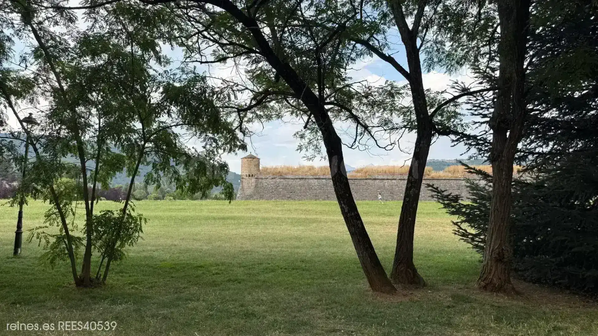Vista exterior de Piso en venta en Jaca con Calefacción, Terraza y Amueblado