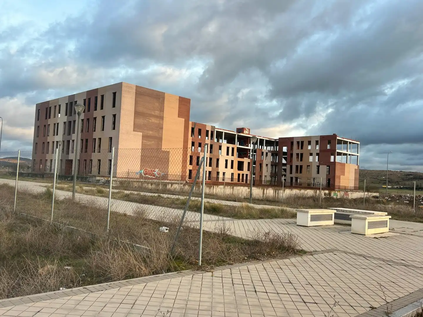 Außenansicht von Gebäude zum Verkauf in Ávila
