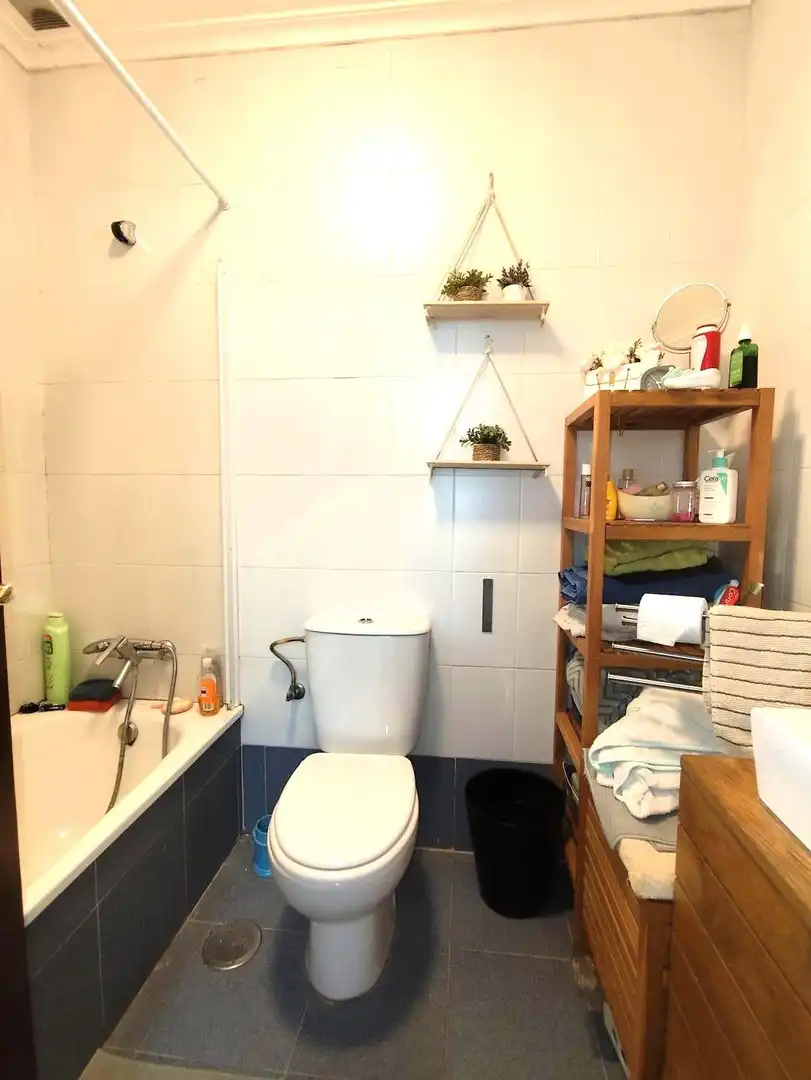 Baño de Casa adosada en venta en Santiurde de Toranzo con Calefacción, Jardín privado y Terraza
