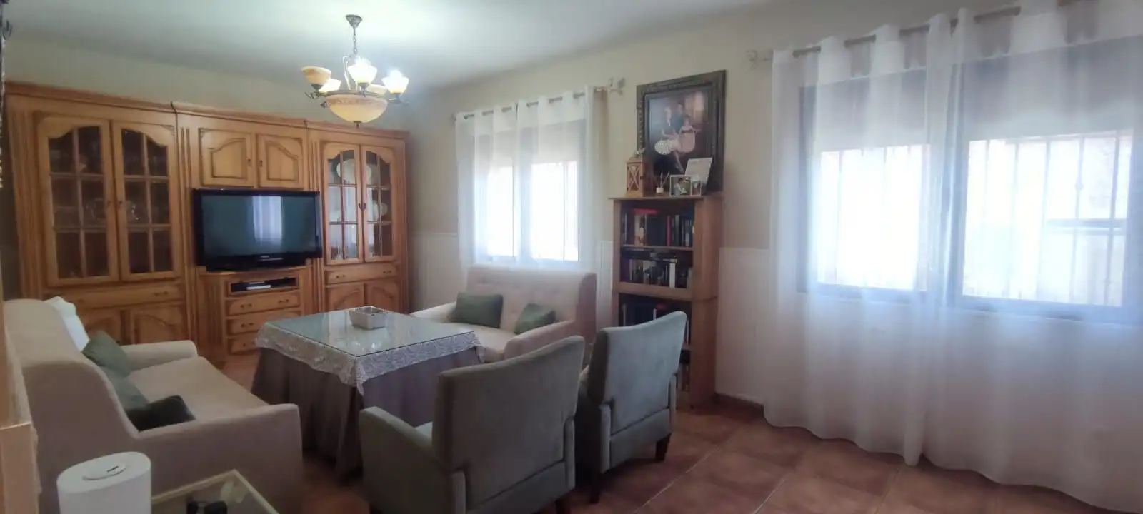 Sala d'estar de Casa o xalet en venda en Cobeja amb Calefacció i Moblat