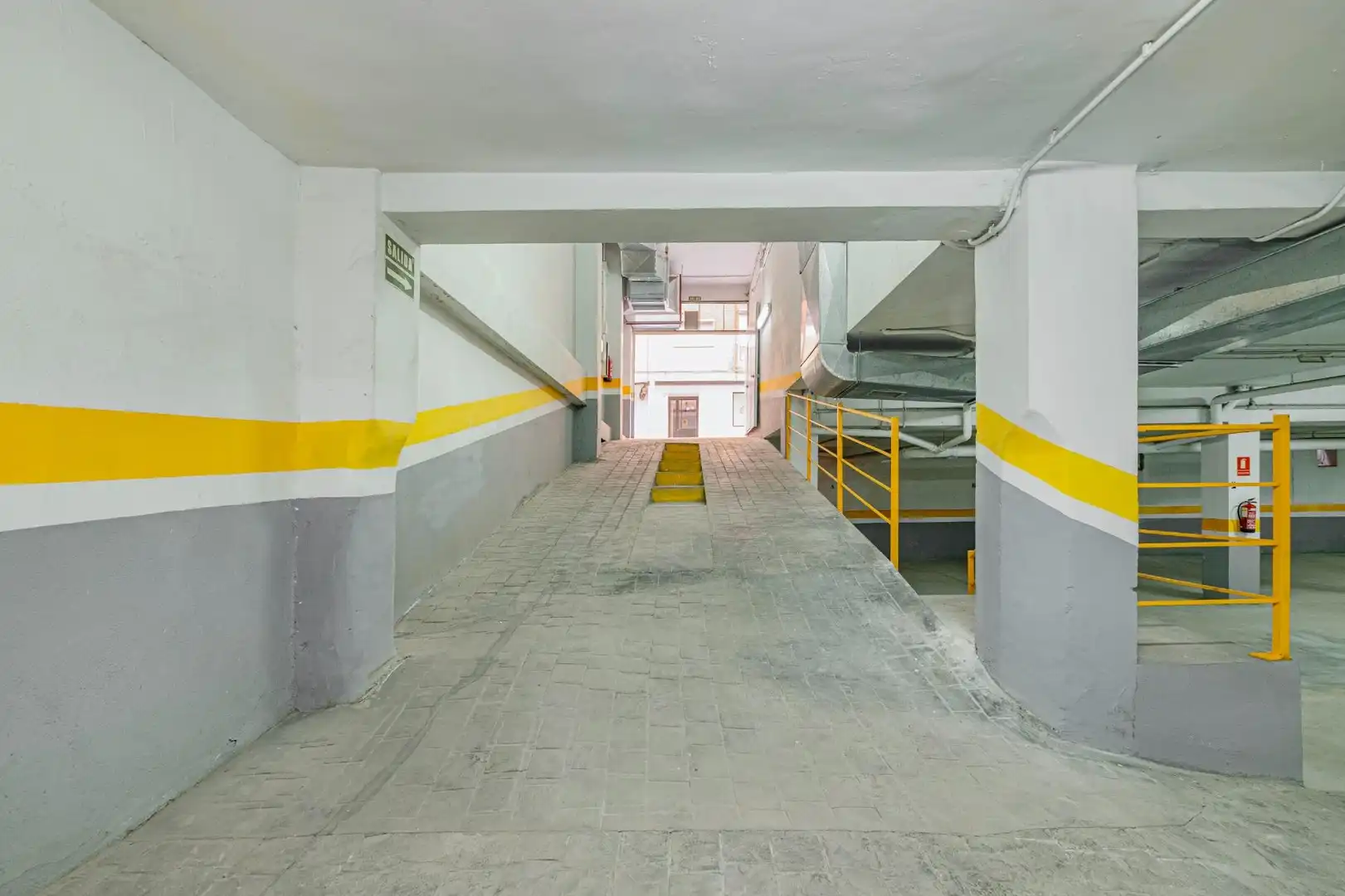 Local comercial en venta en Calle PROFESOR TERCEDOR DIAZ 4, imagen 17