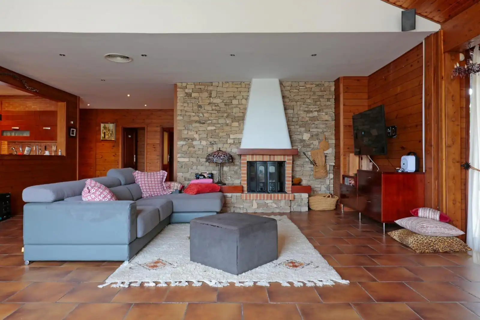 Sala d'estar de Casa o xalet en venda en Valladolid amb Aire condicionat, Calefacció i Jardí privat