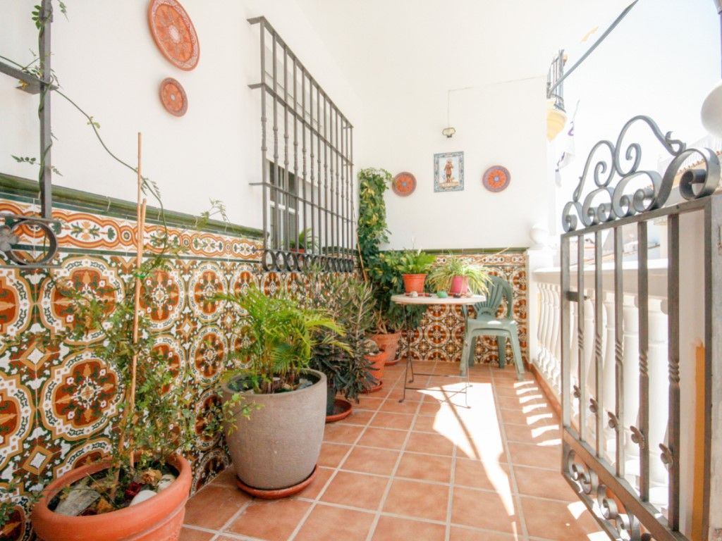 Single-family semi-detached to rent in Calle Casarabonela, Guaro
