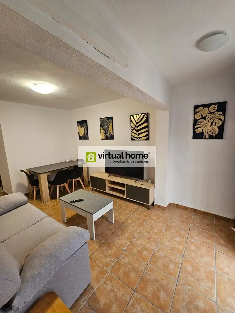 Sala d'estar de Casa o xalet de lloguer en Relleu amb Aire condicionat i Terrassa