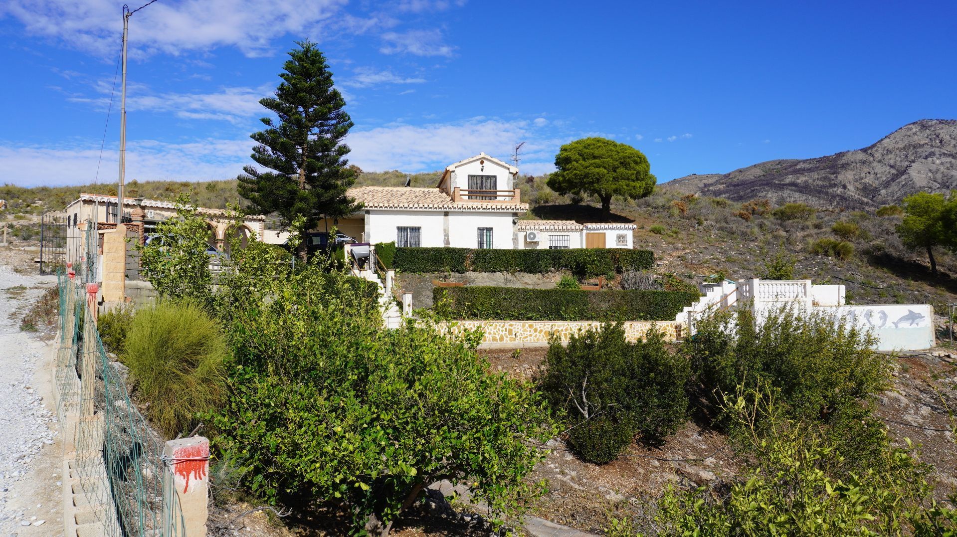 Vista exterior de Finca rústica en venda en Los Guajares amb Aire condicionat, Terrassa i Piscina