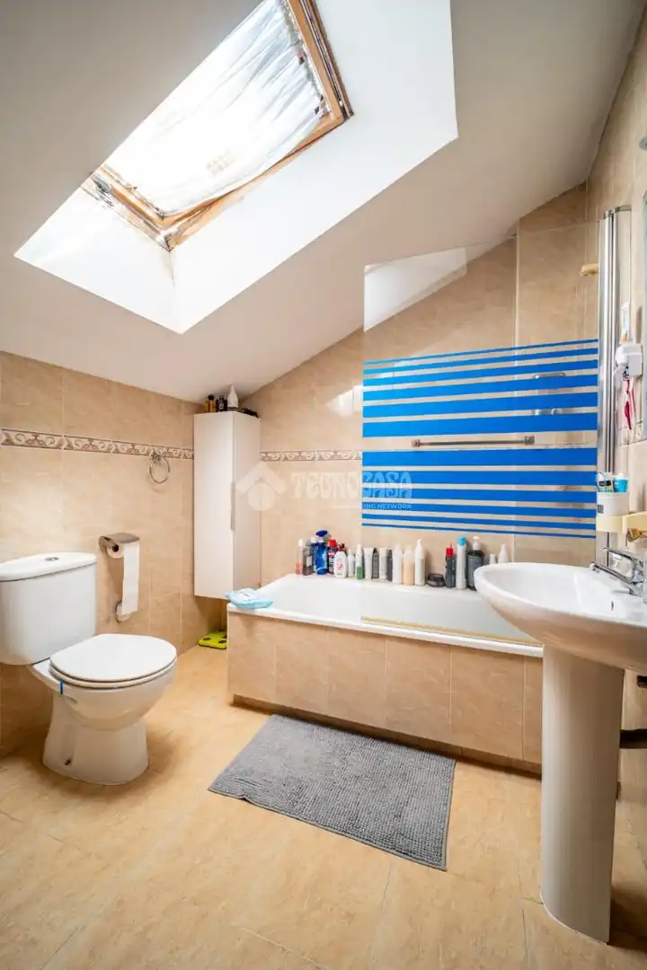 Bathroom of Flat for sale in Arganda del Rey  with Air Conditioner, Heating and Storage room