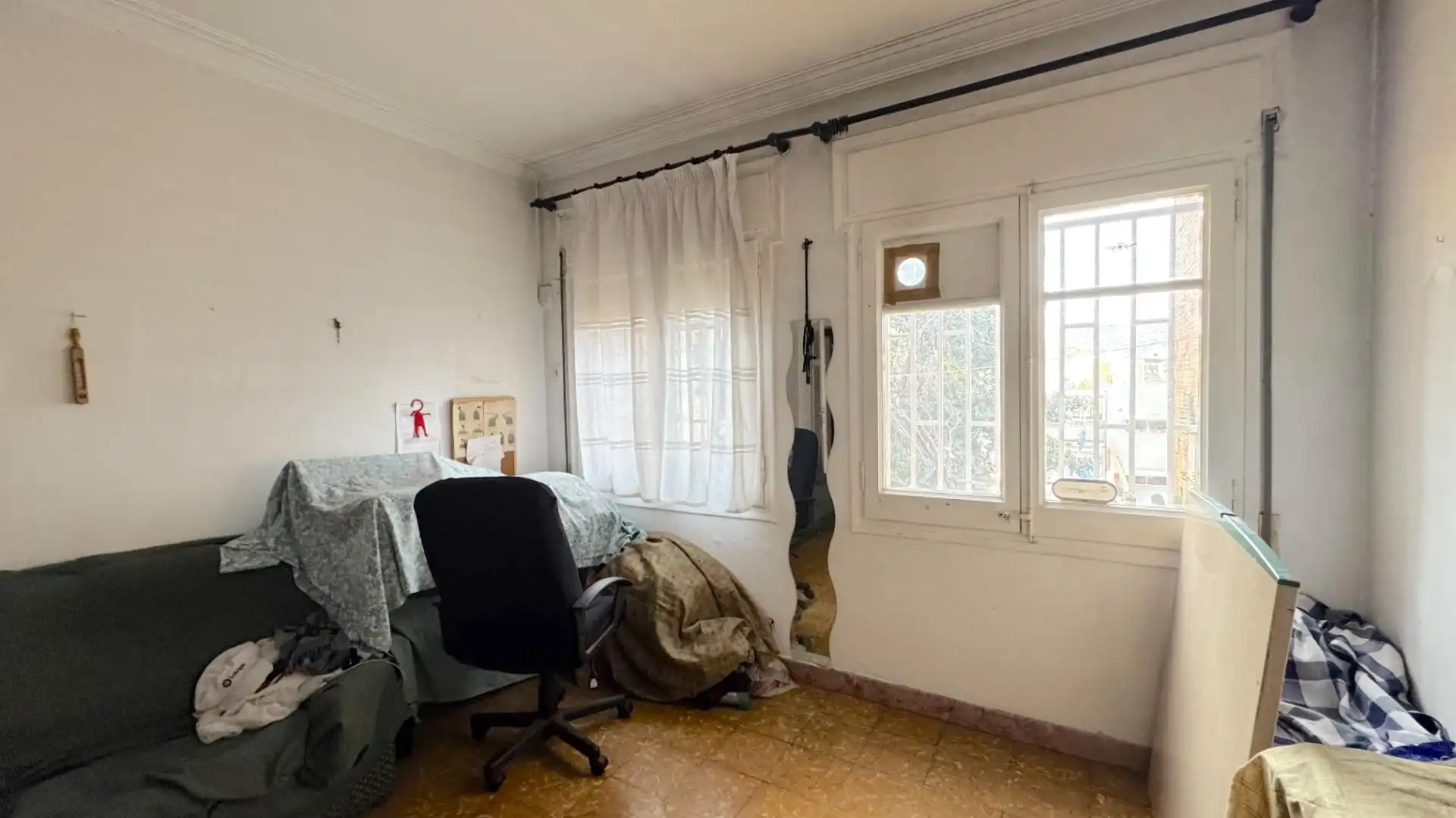 Habitación de Casa o chalet en venta en Barcelona con Jardín privado, Terraza y Trastero