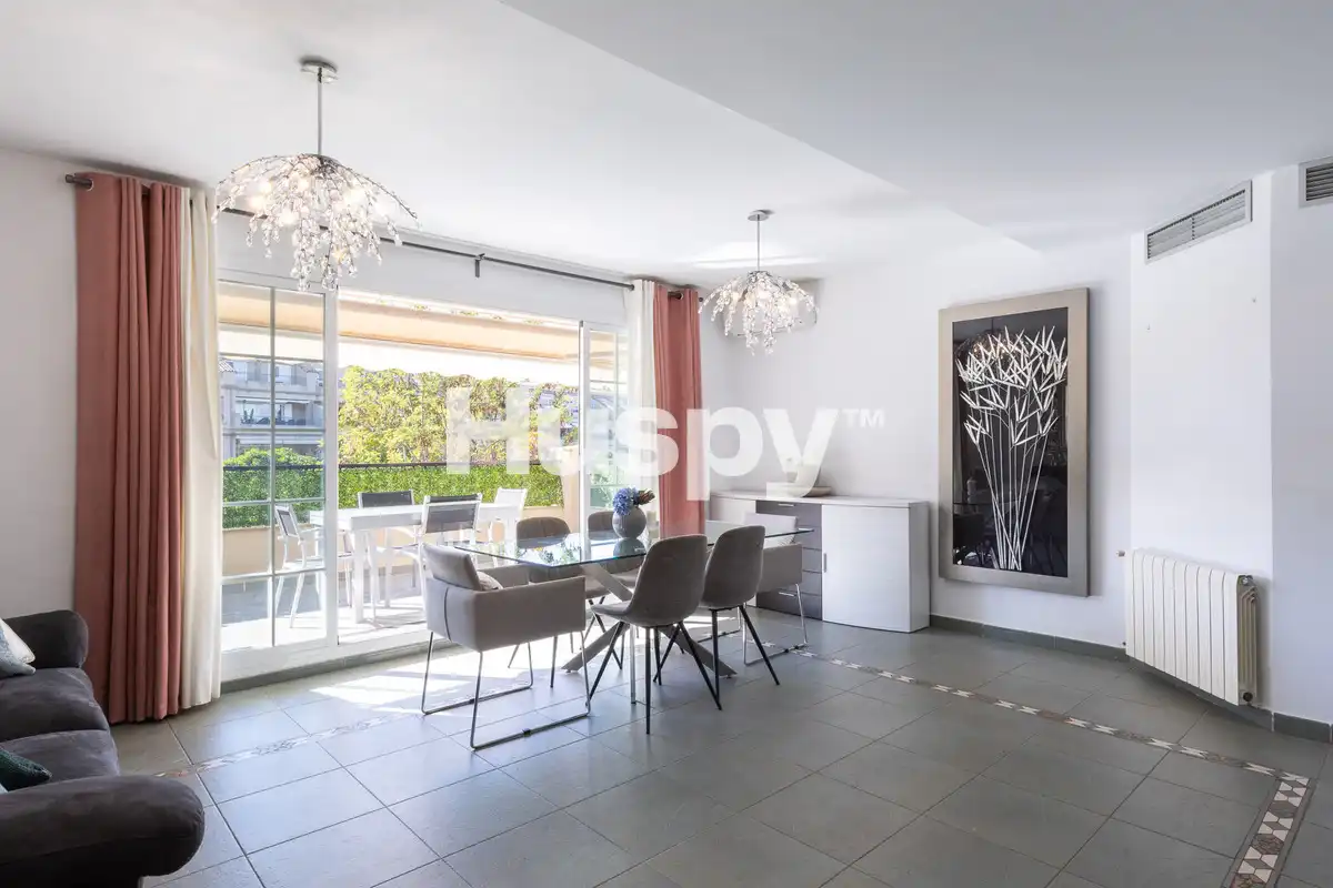 Maisonette mit Balkon zum Verkauf in Carrer Colbit