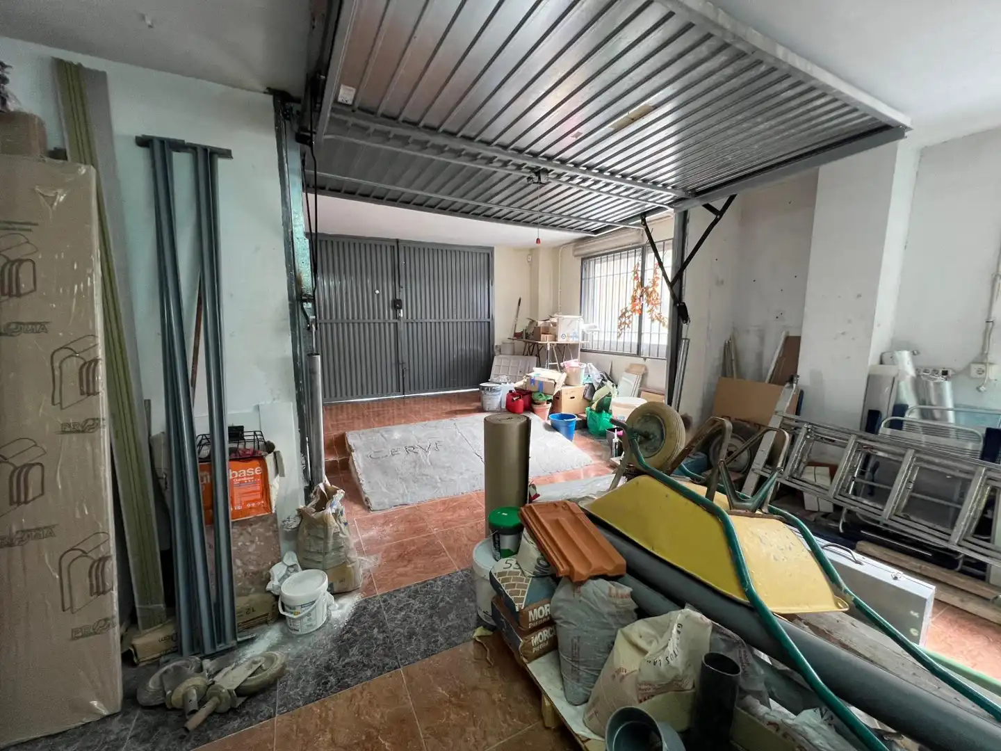 Commercial properties for sale in Maracena  with Air Conditioner and Furnished