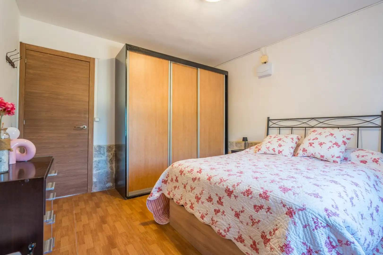 Habitación de Casa o chalet en venta en Benaguasil con Aire acondicionado, Calefacción y Jardín privado
