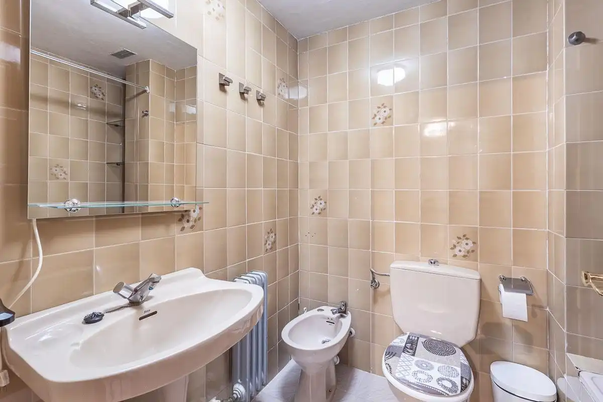 Appartement avec ascenseur à louer à Genil, imagen 15