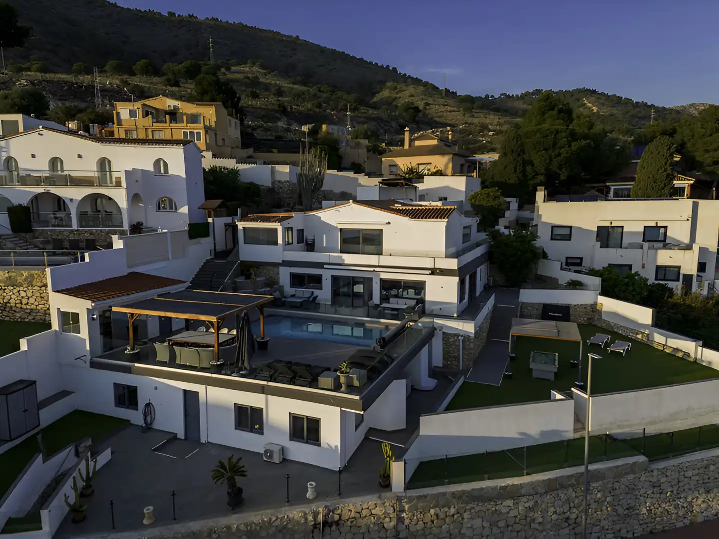 Casa con piscina in vendita a Benalmádena pueblo, imagen 2