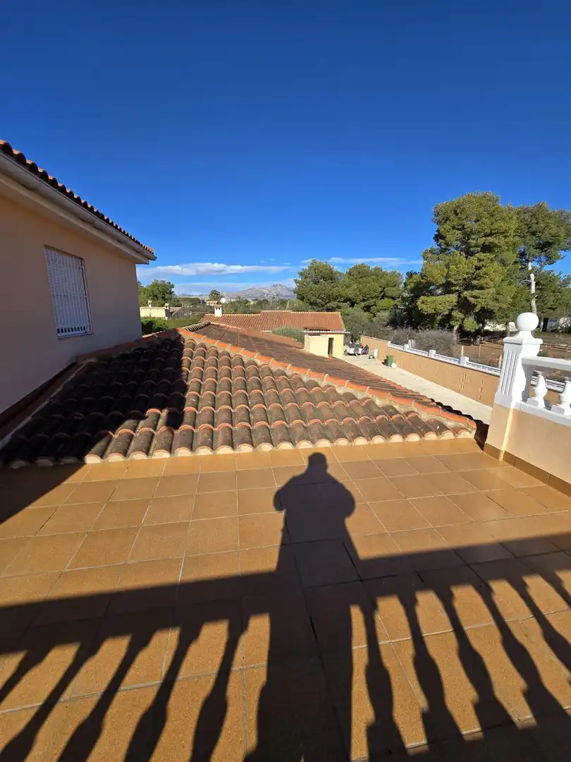 Exterior view of Houses for sale in San Vicente del Raspeig / Sant Vicent del Raspeig  with Air Conditioner, Private garden and Terrace