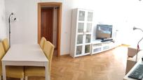 Sala d'estar de Apartament de lloguer en Las Rozas de Madrid amb Calefacció, Forn i Rentadora