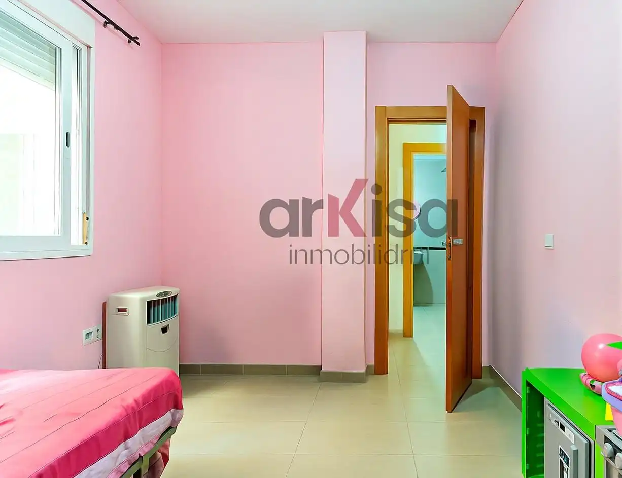 Habitación de Apartamento en venta en El Ejido con Amueblado