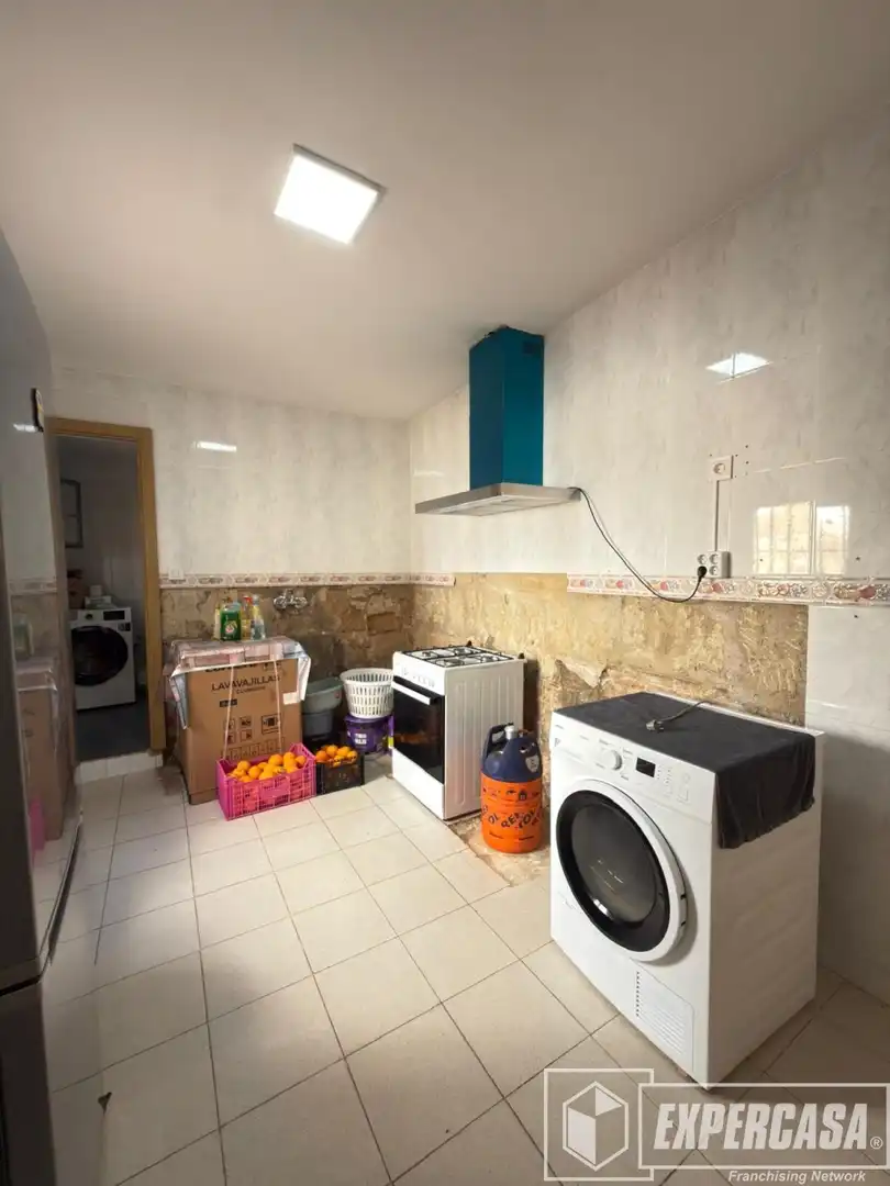 Kitchen of Detached homes for sale in Picassent  with Terrace and Furnished