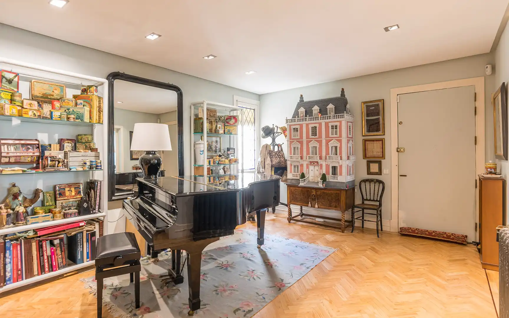 Living room of Flat for sale in Madrid  with Air Conditioner, Heating and Private garden