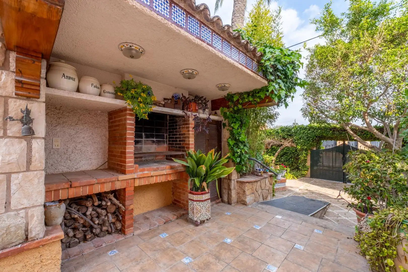 Terraza de Casa o chalet en venta en Elche / Elx con Aire acondicionado, Calefacción y Jardín privado