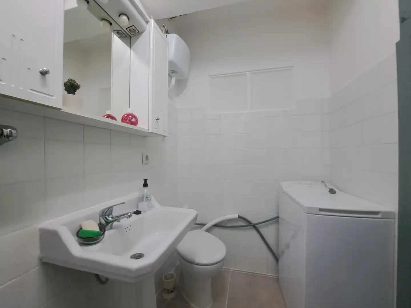 Bathroom of Flat for sale in Gijón   with Balcony