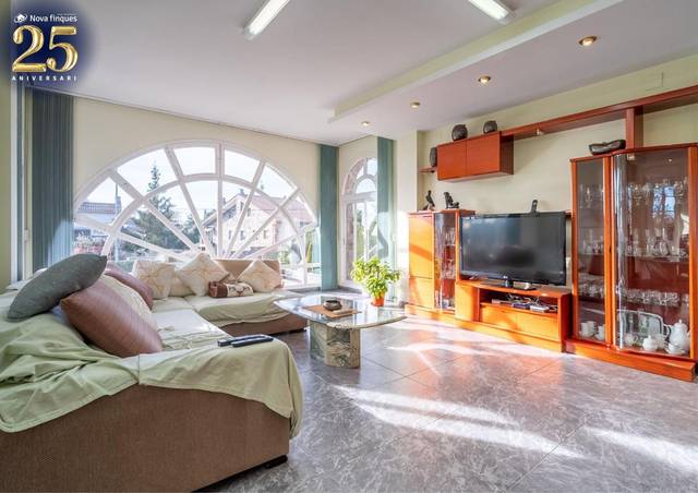Casa-chalet en Venta en Can Font - Ca n'Avellaneda