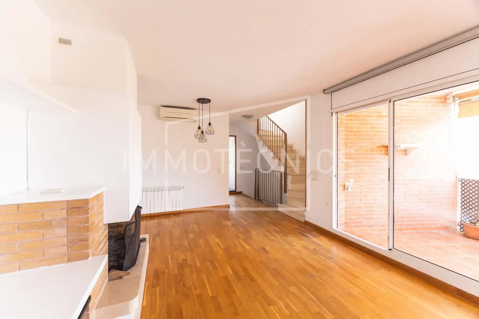 Living room of Detached homes for sale in Caldes d'Estrac  with Air Conditioner, Heating and Terrace