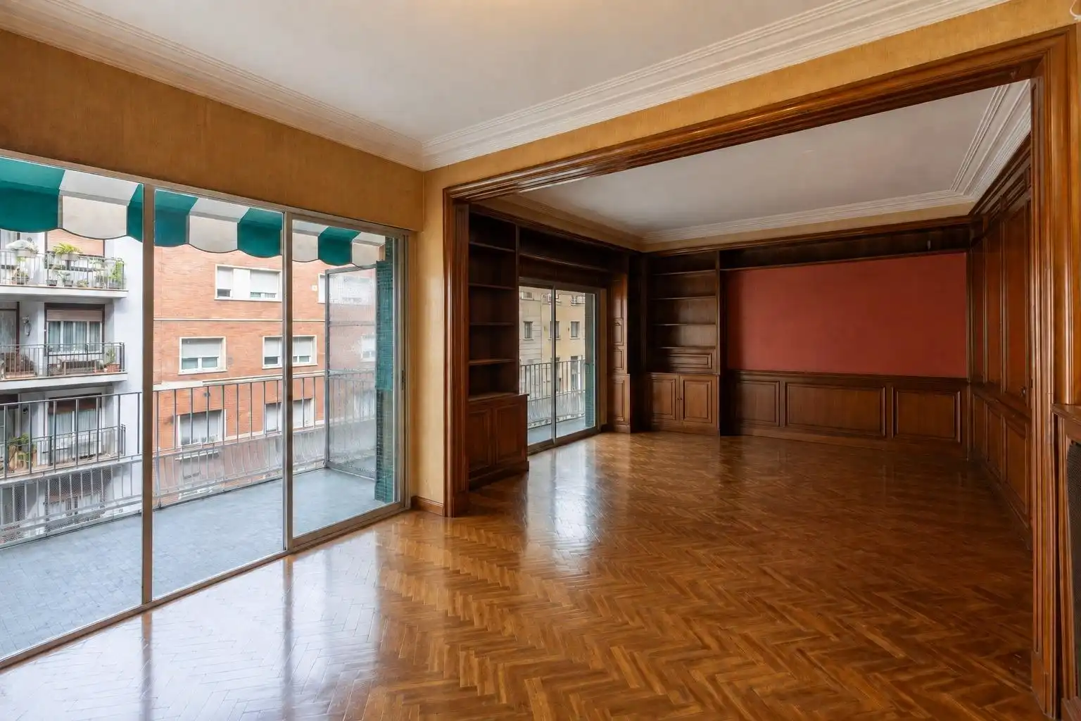Living room of Flat for sale in Barcelona  with Heating, Parquet flooring and Terrace