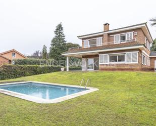 Vista exterior de Casa o xalet en venda en Sant Andreu de Llavaneres amb Aire condicionat, Calefacció i Jardí privat