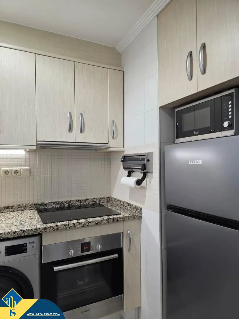 Apartamento reformado con terraza, en la provincia de Alicante, ciudad de Torrevieja, zona Playa del Cura. 1 dormitorio | 52 m² |, imatge 5